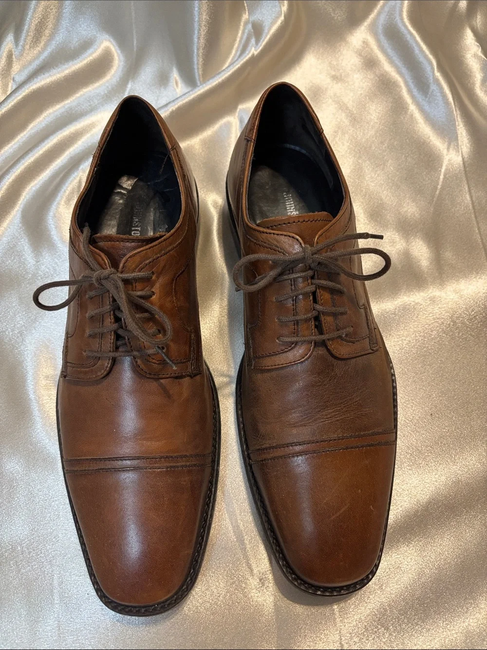 Johnston & Murphy Men's Brown Leather Cap-Toe Dress Shoes